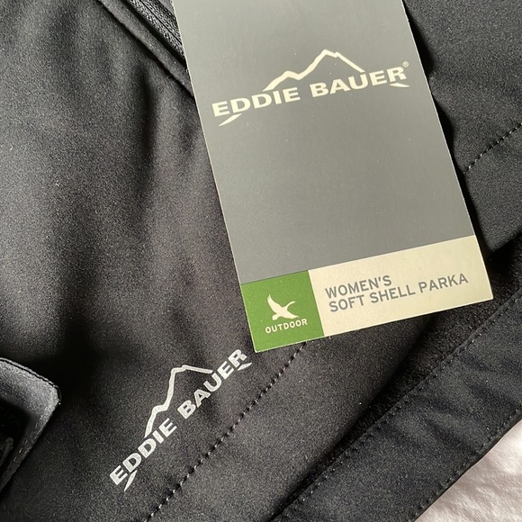 ⭐️NWT⭐️ | Black soft shell parka- Eddie Bauer - Picture 4 of 13